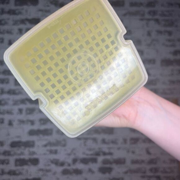 Tupperware | vintage pickle container plastic - Picture 6 of 6